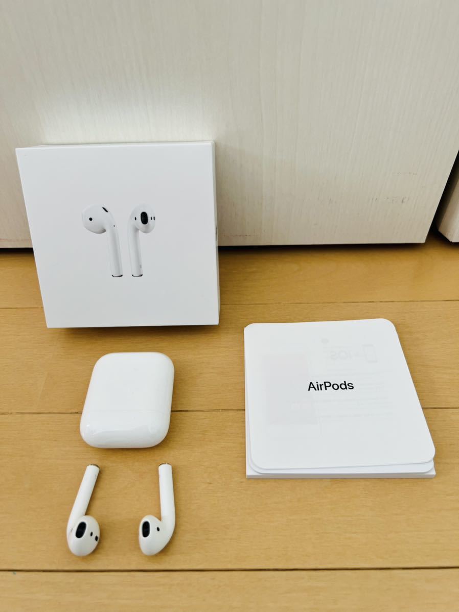 Apple☆純正 AirPods with Charging Case 第2世代☆MV7N2J/A with