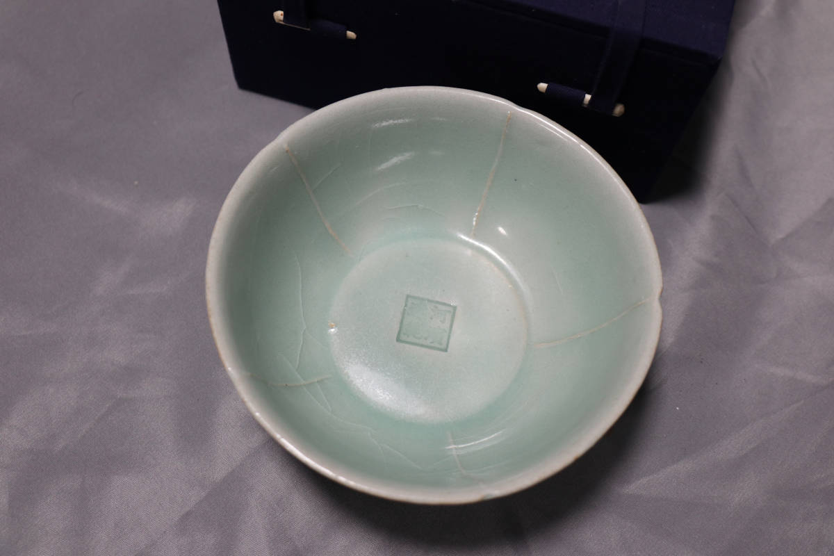 龍泉窯 唐物 | 青磁刻花 メルカリ 宋時代 中国古美術品 22cm 合箱あり