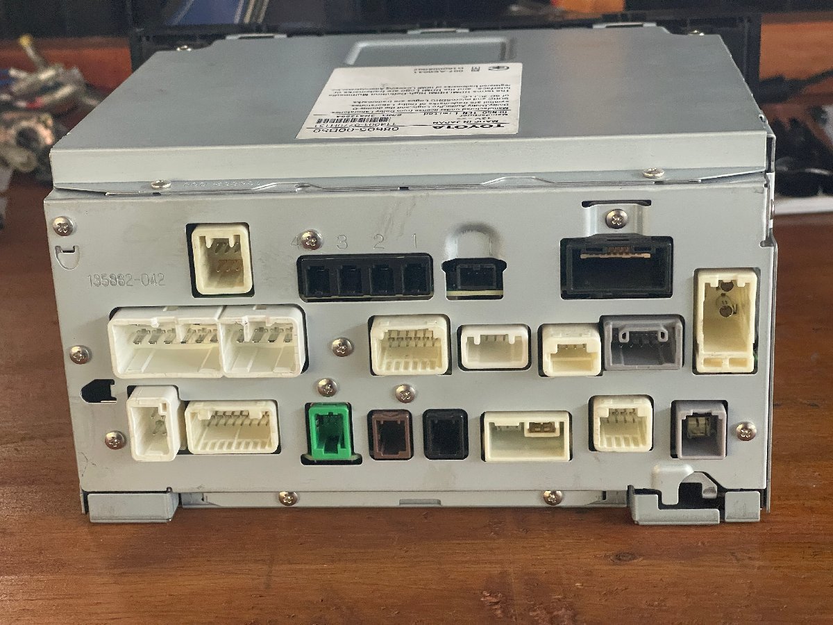 トヨタ純正ナビ NSZT-W68T 08605-00B50 - 中古 セキュリティロック