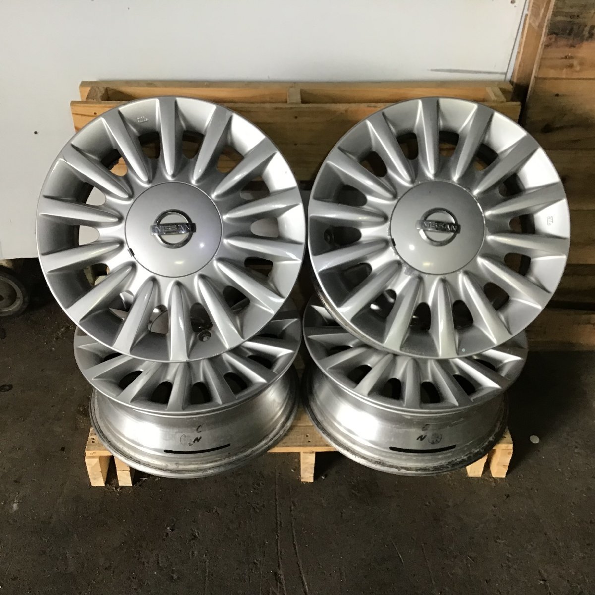 アルミ ホイール 4本 15インチ 日産 純正 15×6JJ ET 40 PCD 114,3 4穴 