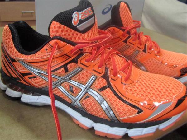 アシックス　ＧＴ2000　ＮＥＷＹＯＲＫ2　ＳＷ　中古