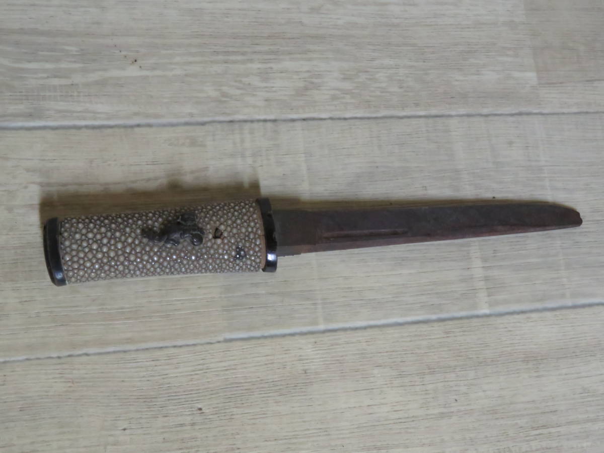 旧家蔵出し品 鍔 刀装具 骨董品 詳細不明 追加画像有り 鍔 骨董 刀
