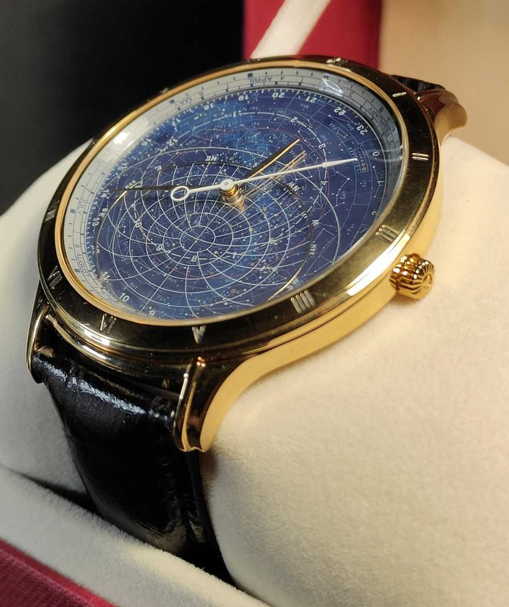 CITIZEN コスモサイン シチズン メタル 腕元に広がる月夜の宇宙