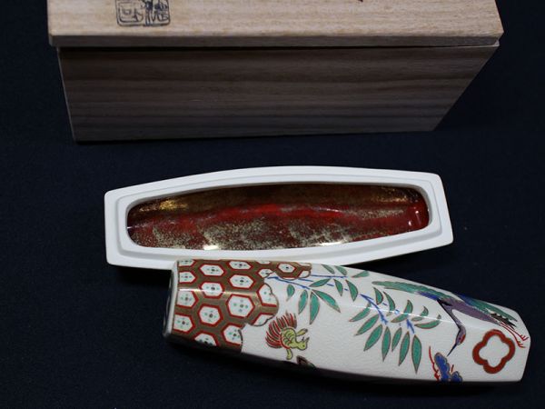 ぶりぶり香合 香合 共箱 茶道具 仁清風 『桃岡堂造』『仁清風松竹梅鶴