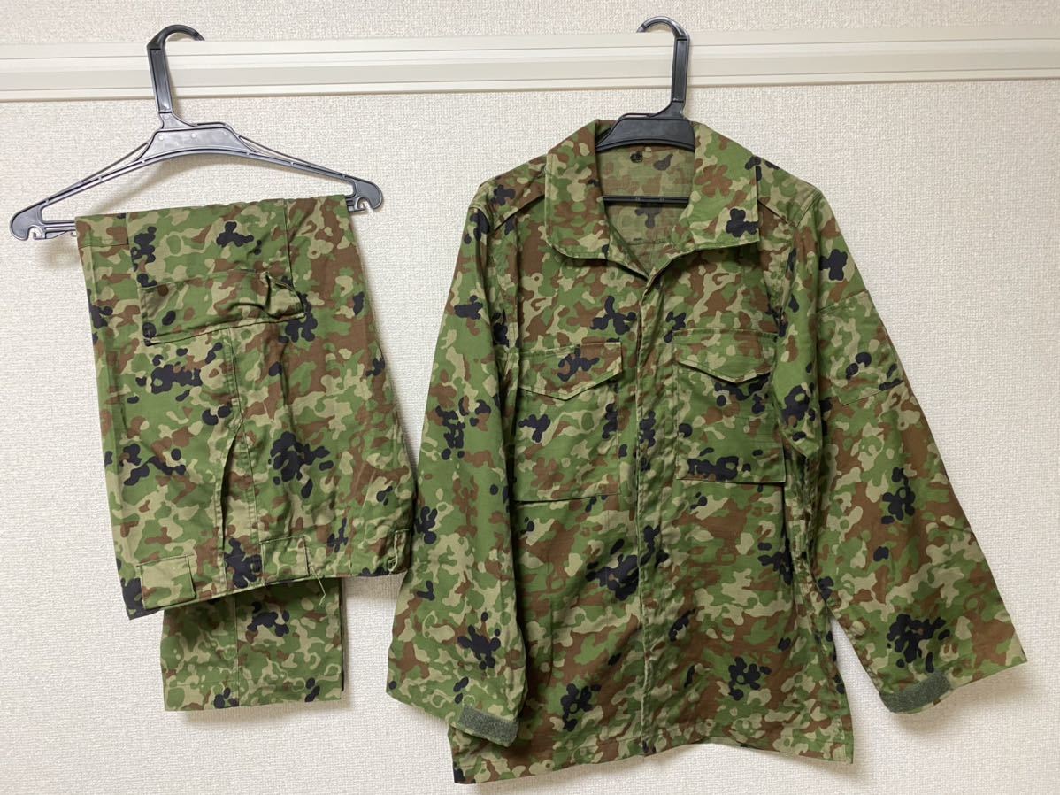 陸上自衛隊 作業服2型 サイズ2B 未使用品 ベルト付 上下セット 迷彩