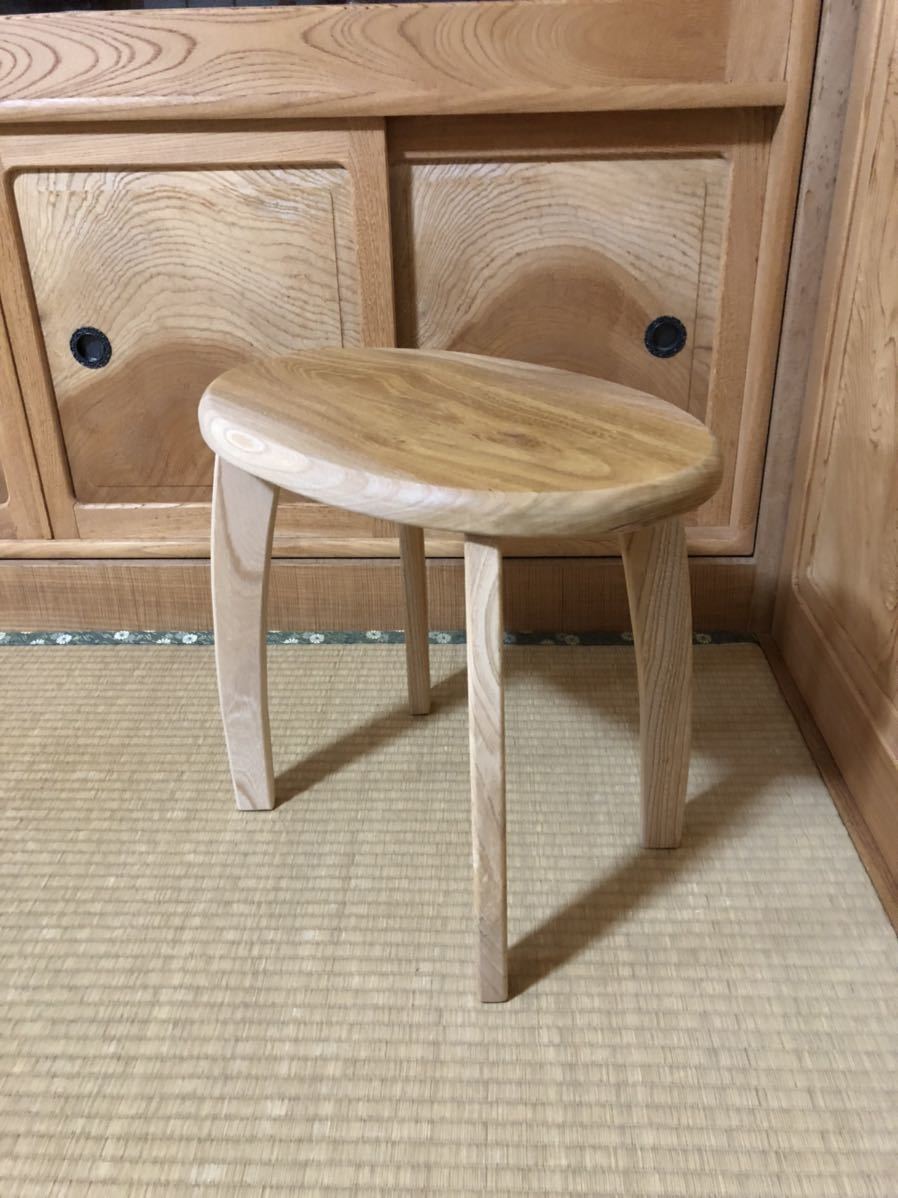 送料サービス 403 建具屋一筋55年のおじいちゃんの手作りスツール