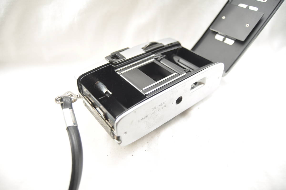 PEN OLYMPUS フィルムカメラ 整備済完動品♢オリンパスペンOlYMPUS
