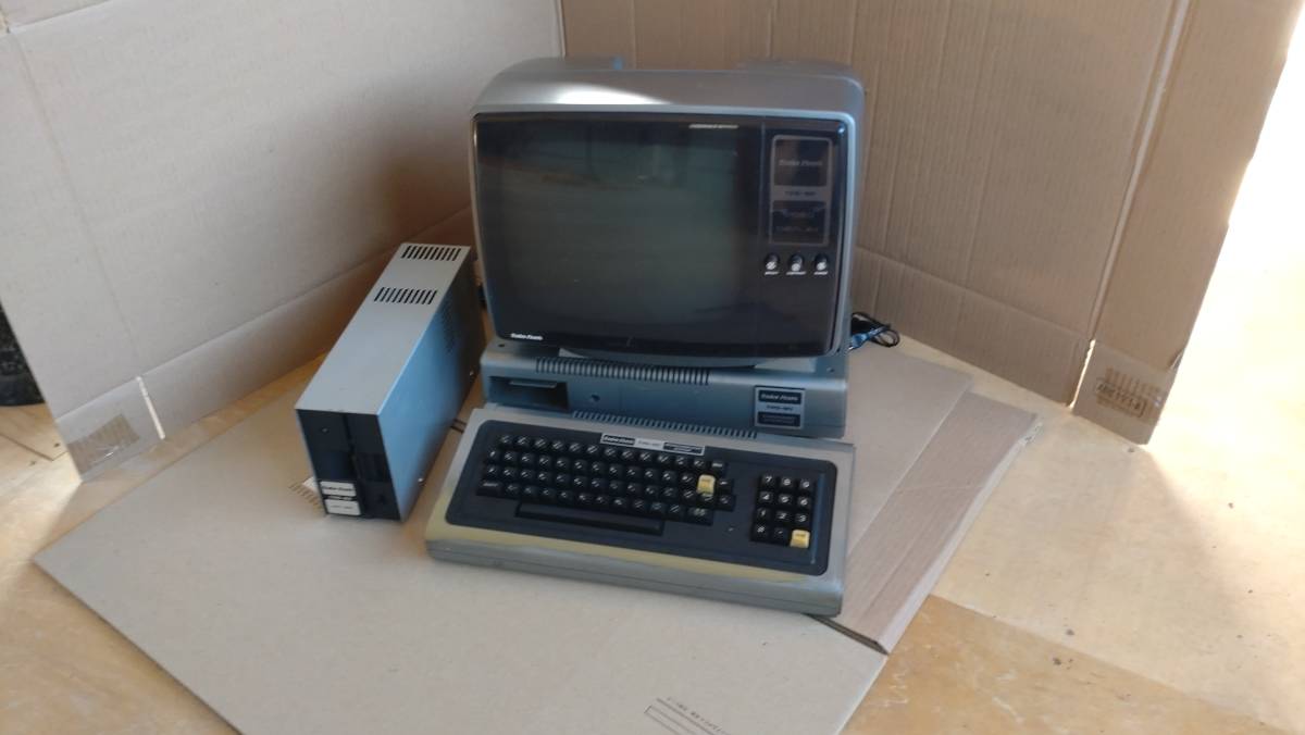 ジャンク品 Radio Shack TRS-80 ラジオシャック TRS-80 パソコン Shack Data Terminal TRS-80のその後｜kzn