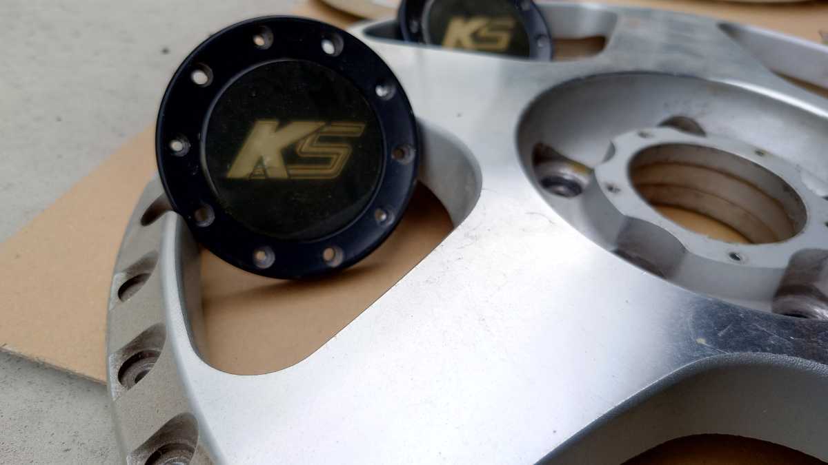 SSR ケーニッヒ 18インチ センターキャップ つき KOENIG Hiディスク Lo 