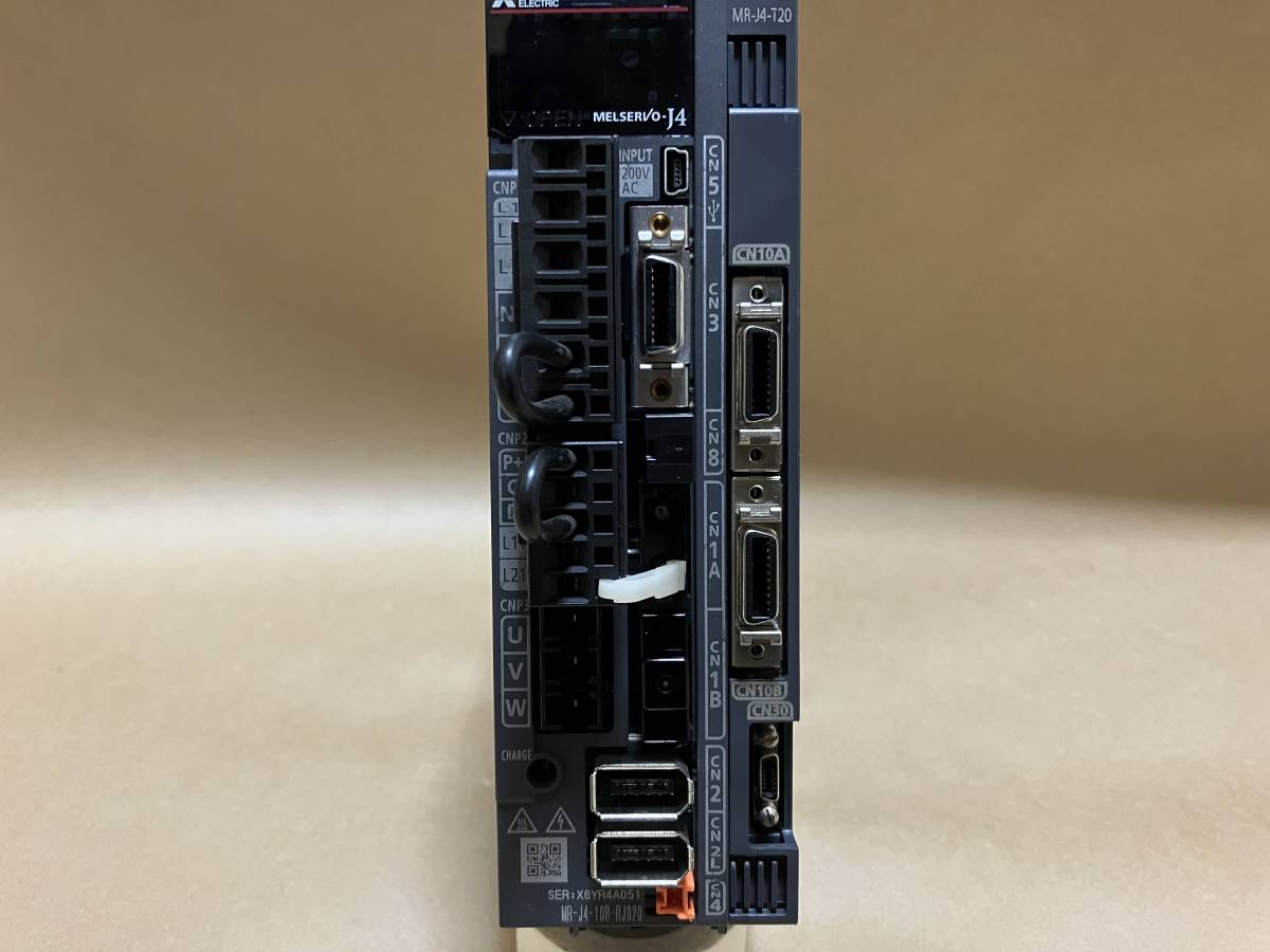 中古動作品 三菱電機 サーボアンプ MR-J4-10B-RJ020＋MR-J4-T20 2016年製