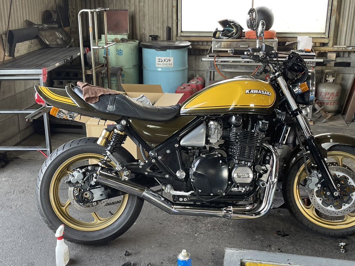 ゼファー1100 純正カワサキ 外装セット 再塗装品 イエローボール 