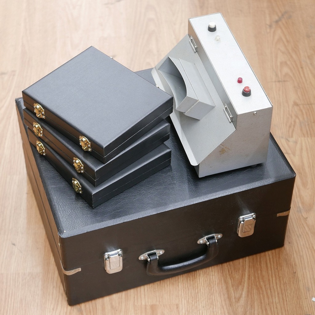 16626 CX-30 16626 CX-30 DM8P/DMEP 純正 右フロントドア 運転席ドア RH