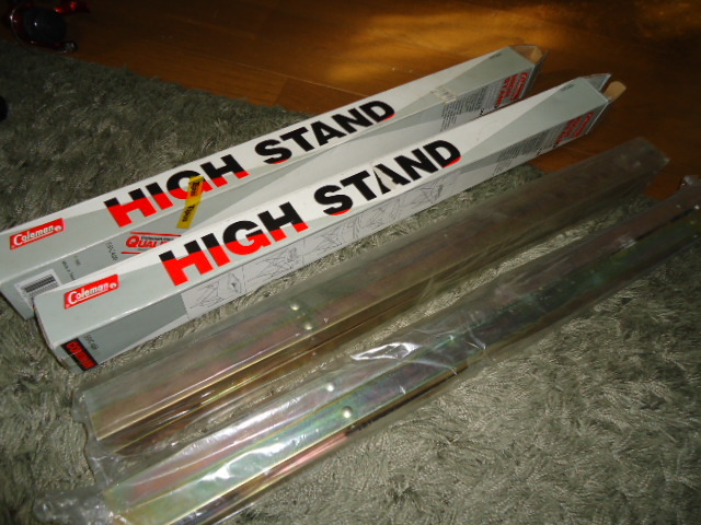 Coleman コールマン HIGH STAND ハイスタンド スチール製 2台 年数経過 Coleman コールマン HIGH STAND ハイスタンド スチール製 2台 年数経過