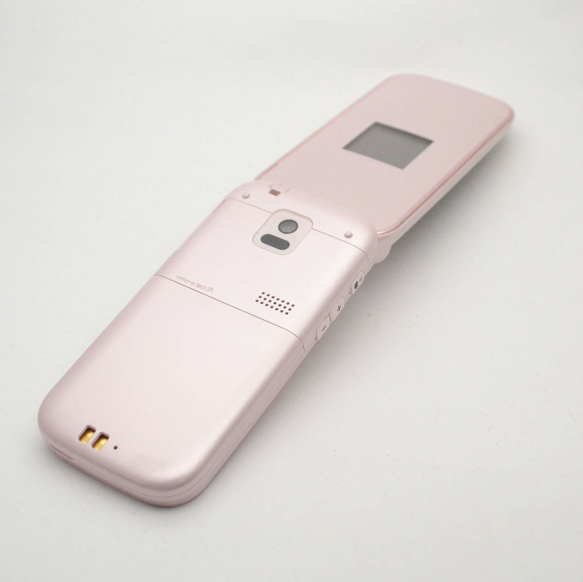 docomoらくらくホン F-01M ドコモ らくらくホン 折りたたみケータイ