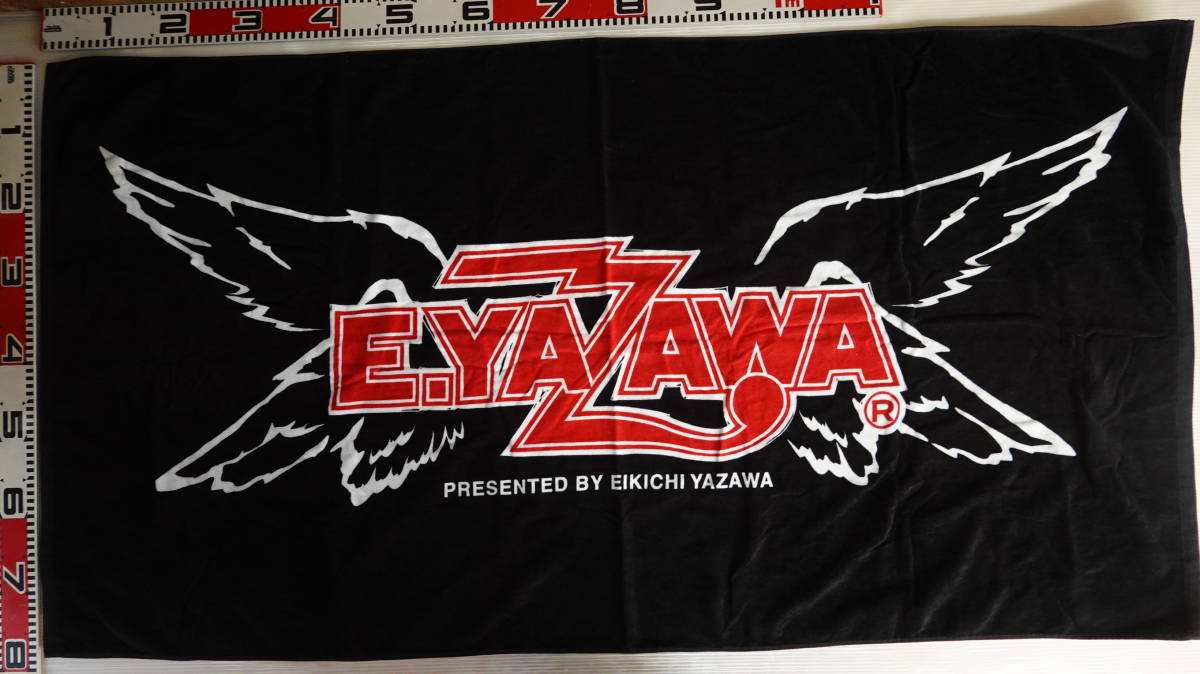 2877矢沢永吉スペシャルビーチタオル 羽つき定番ロゴ 黒 赤 PRESENTED