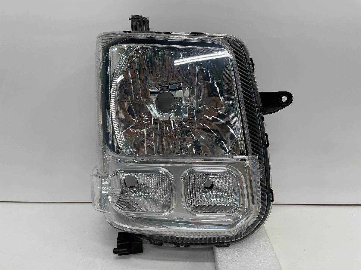 LA600S タント 左フォグライト 左フォグランプ LED 114-11092