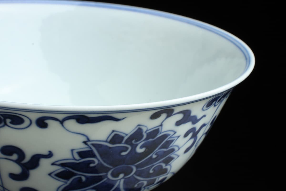 EF594 青花纏枝蓮紋碗 外径15.6cm 重275g 大清同治年製・青華花唐草文