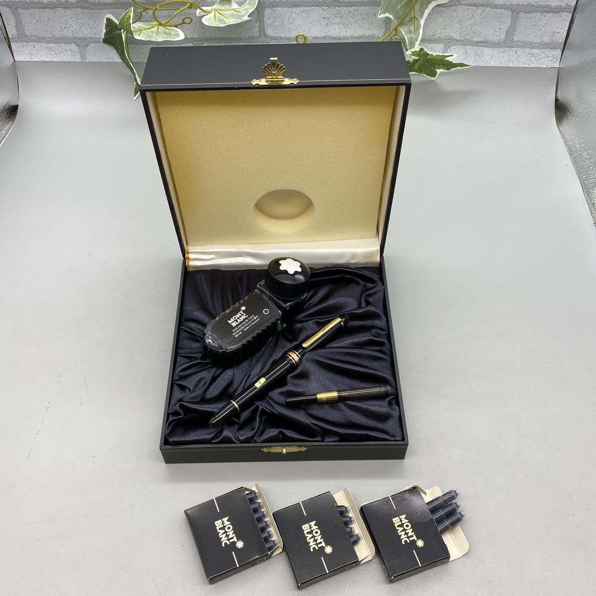 爆買い，限定セール 【B16-1】MONTBLANC モンブラン 万年筆 ペン先14K
