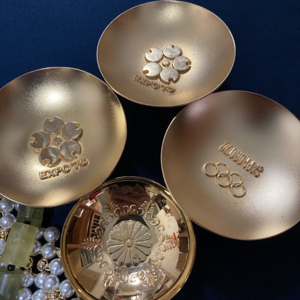 大量 アクセサリーまとめ 約1.5Kg 金メッキ 金盃 パール ネックレス