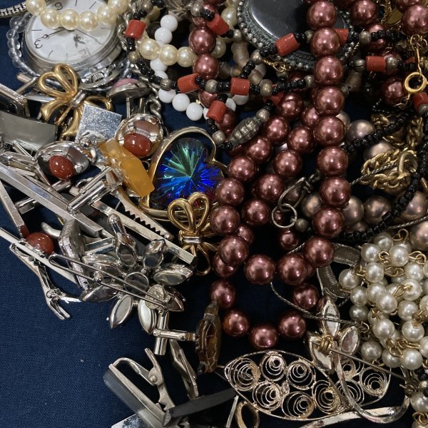 大量 アクセサリーまとめ 約1.5Kg 金メッキ 金盃 パール ネックレス