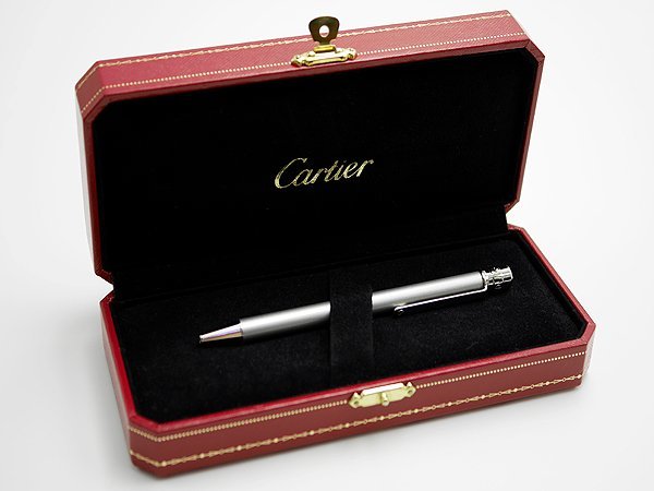 カルティエCartier サントス・ドゥ・カルティエ ボールペン 黒 箱 2024年