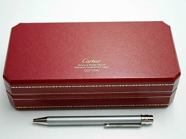 カルティエCartier サントス・ドゥ・カルティエ ボールペン 黒 箱 2024年
