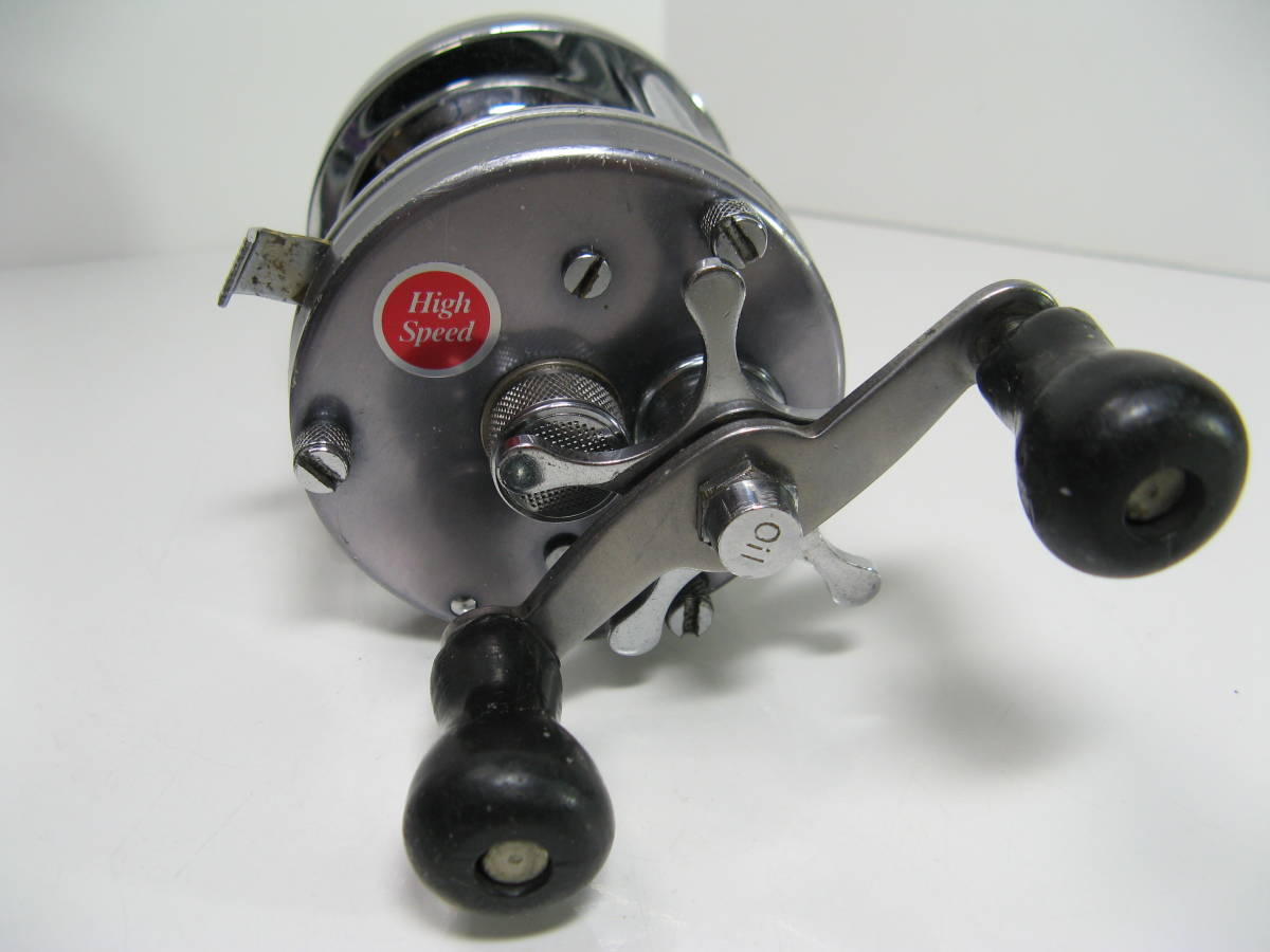 アブガルシア Abu Garcia アブ 5500C アンバサダー ﾊﾟｰﾌﾟﾙ ｱﾝﾊﾞｻﾀﾞｰ5500C リール 釣り用品 パープル 5500CS ガルシア 美品 - ブラック