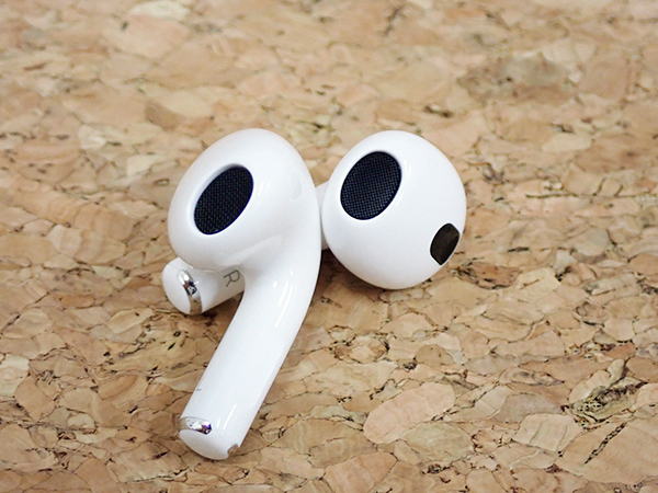AirPods Apple 第3世代 MME73J&frasl;A エアーポッズ 公式通販 Apple純正 (第3世代) イヤホン MME73J⁄A 右 : AirPods(第3世代) Airpods 家電＆カメラ 国内正規品