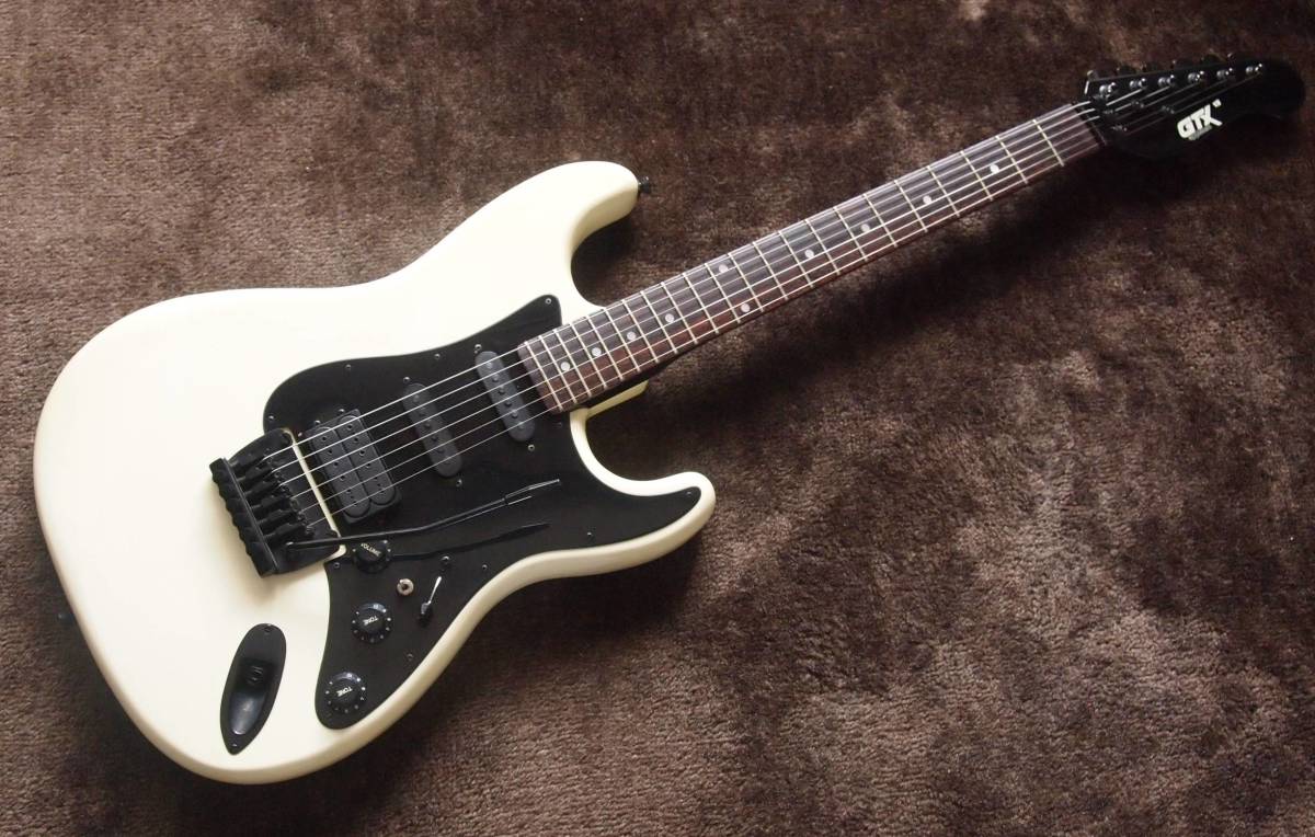最終価格　applause ストラトタイプ　タップ切り替え Yahoo!オークション applause ストラトタイプ - Guitar Canvas Jump