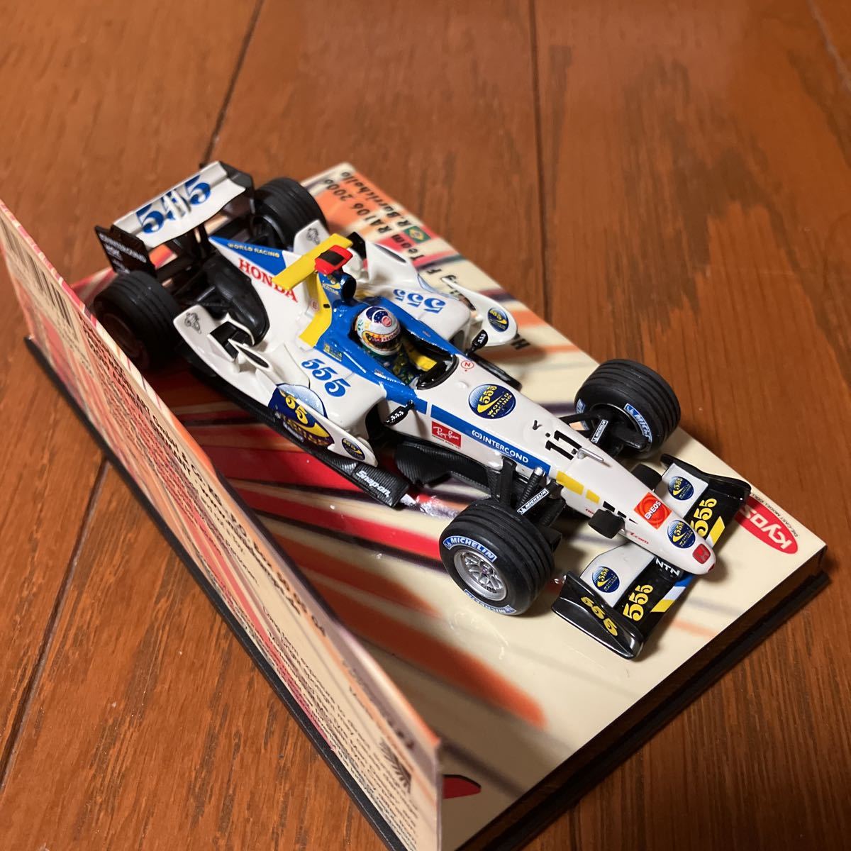 ミニチャンプス F1 ホンダレーシングRA106 J.バトン '06年 日本GP