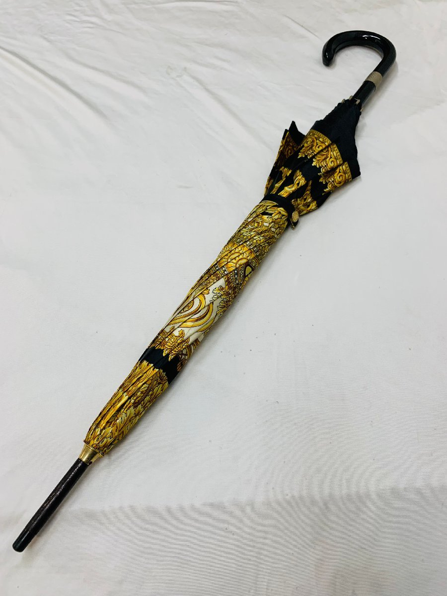 t4701 ジャンニ ヴェルサーチ 長傘 雨傘 洋傘 アンブレラ 日本製 カーボン骨使用 60cm イエローxブラック IDEAL GIANNI VERSACE GIANNI ジャンニヴェルサーチ 長傘 価格 小物低 の落札相場・落札価格