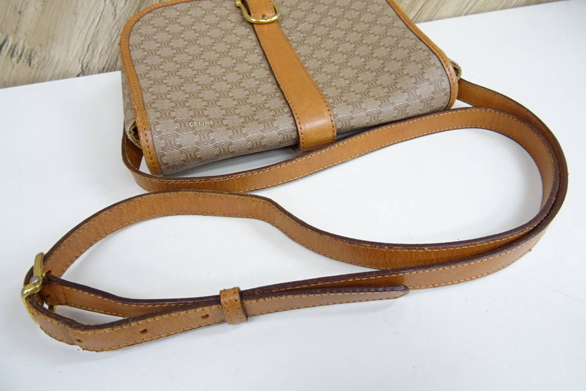 [横浜10021NN] CELINE セリーヌ マカダム柄 ショルダーバッグ M07 マカダム柄 CELINE セリーヌ オールドセリーヌ OLD CC柄