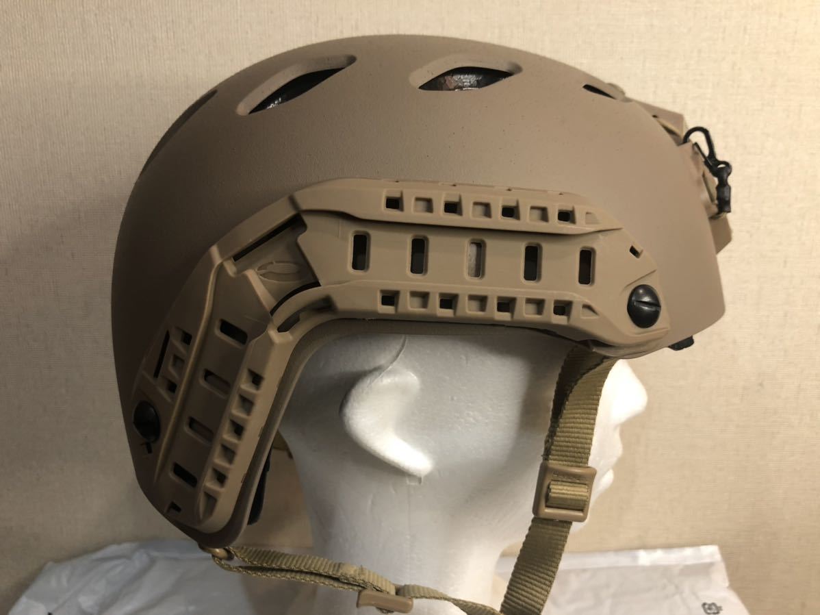Ops-Core FAST SF カーボン コンポジット ヘルメット FMAレプリカ