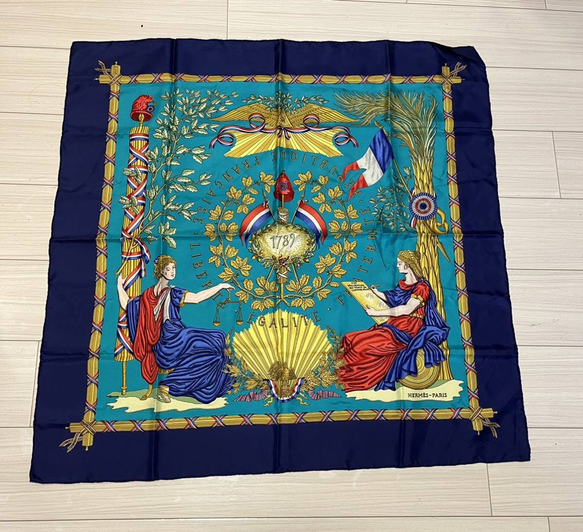 エルメス カレ90 1789 LIBERTE EGALITE FRATERNITE REPUBLIQUE