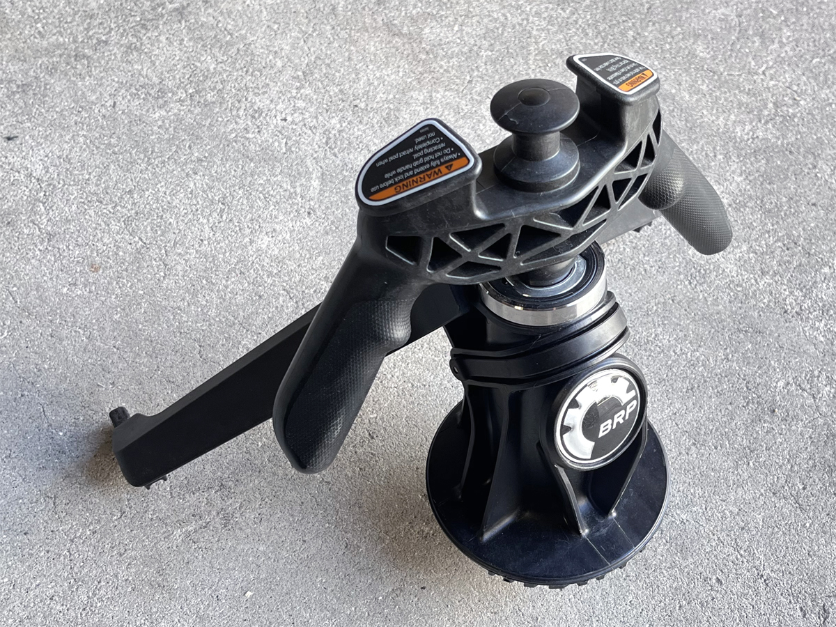 SEADOO BRP ウエイクポール Retractable Ski Pylon 現行 2018年以降 
