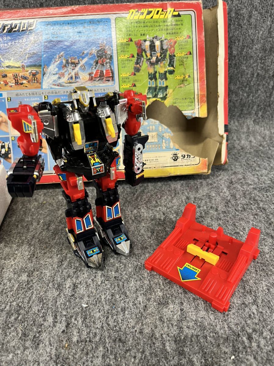 フィギュア ダイアクロン 14機合体 ガッツブロッカー 旧タカラ 昭和