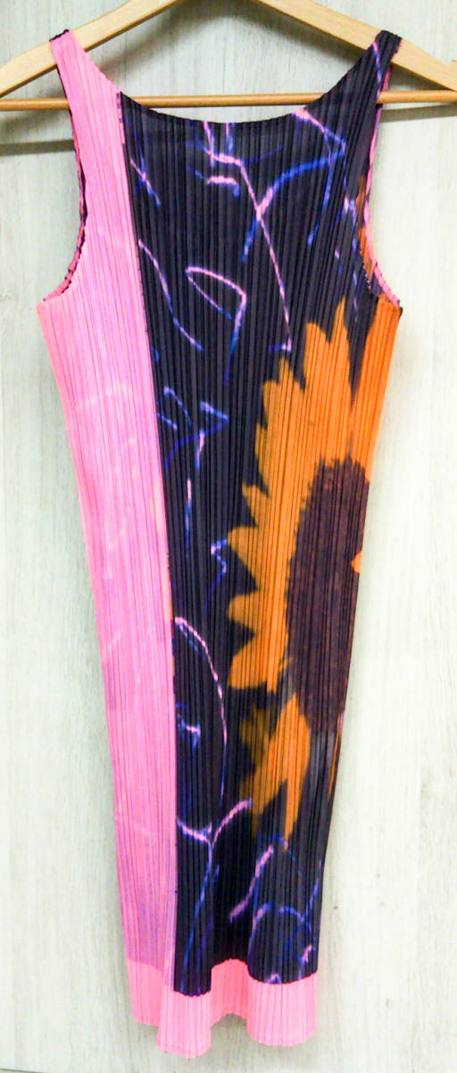 rare ISSEY MIYAKE PLEATS PLEASE NOBUYOSHI ARAKI print pleated