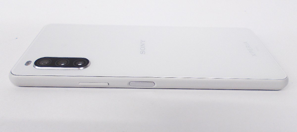 1円～おたからや◆U1006-42◆au Xperia 10Ⅱ SOV43 ホワイト スマートフォン※初期化済み※通電確認済み 0 Xperia | VI&frasl;10 au、6.5型4K有機ELやトリプルカメラ装備のソニー「Xperia VIII」がドコモ、au、ソフトバンク