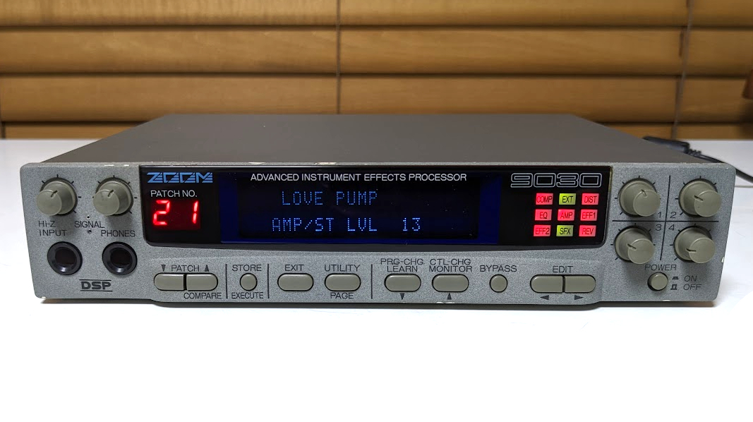 ZOOM 9030 マルチエフェクター ZOOM V3 ボーカルエフェクター エフェクター