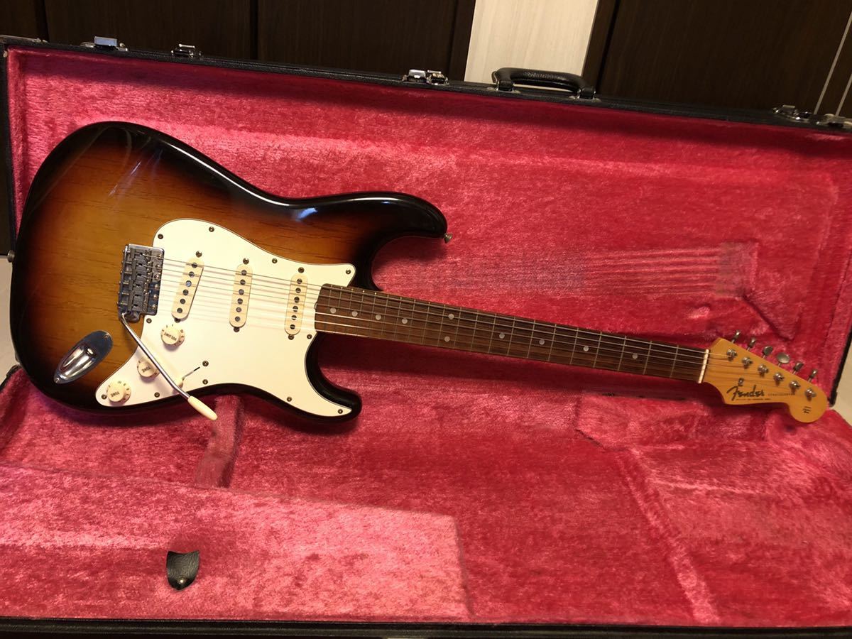 1982年製 Fender Stratocaster JVシリアル ST62-115 OHSC付