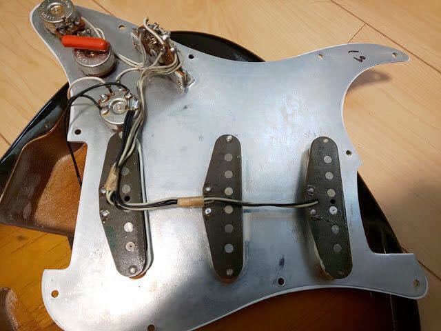 1982年製 Fender Stratocaster JVシリアル ST62-115 OHSC付 【公式通販】