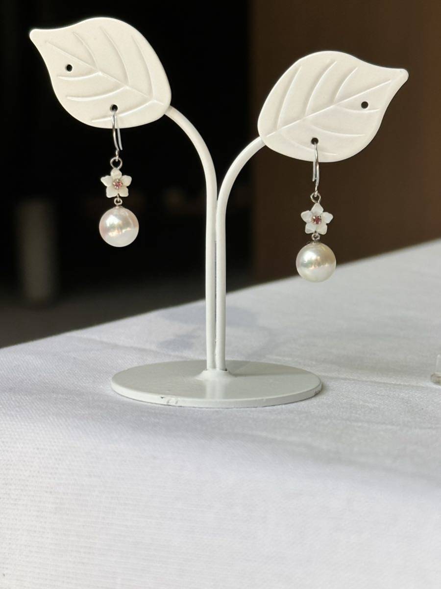 11.あこや真珠7.4mmK14WGフックピアス