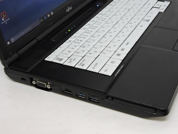 15.6型富士通A572/F美品第三世代i5/8G/SSD128G/win10+office2013