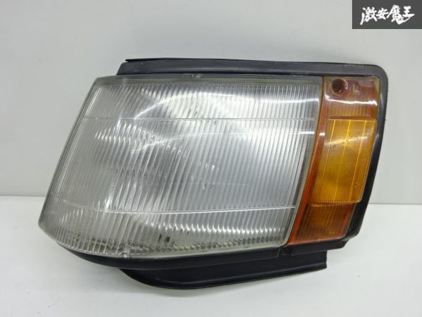 AE86 レビン 前期 ウィンカーレンズ 左 トヨタ 純正 AE86 レビン 前期 フロント コーナー ウインカー レンズ