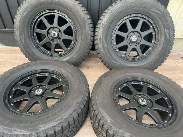 078 MLJ 17 7.5j+40 127 5H ブリヂストン 285 70 17 4本 中古 
