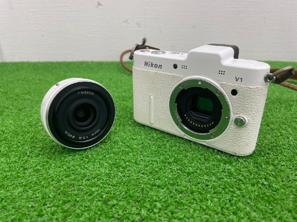 ☆1927　中古　ミラーレス一眼キット　Nikon　ニコン　Nikon1 V1 / 10mm F2.8 Nikon ニコン 0 S2WZWH 中古ニコン 標準パワー