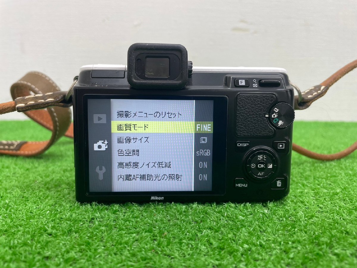 ☆1927　中古　ミラーレス一眼キット　Nikon　ニコン　Nikon1 V1 / 10mm F2.8 Nikon ニコン 0 S2WZWH 中古ニコン 標準パワー