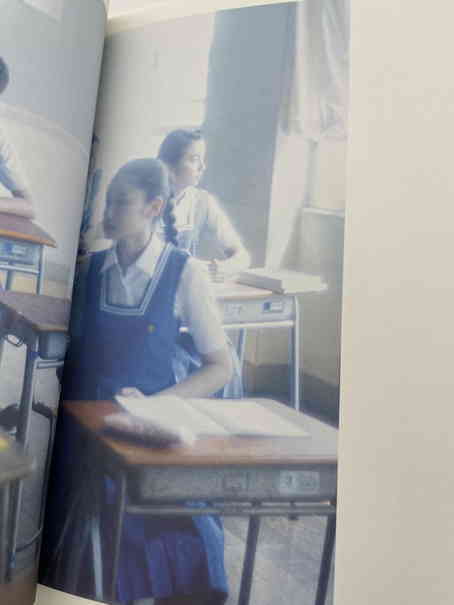 コバルトデイジー浜辺美波サイン入り写真集 コバルトデイジー