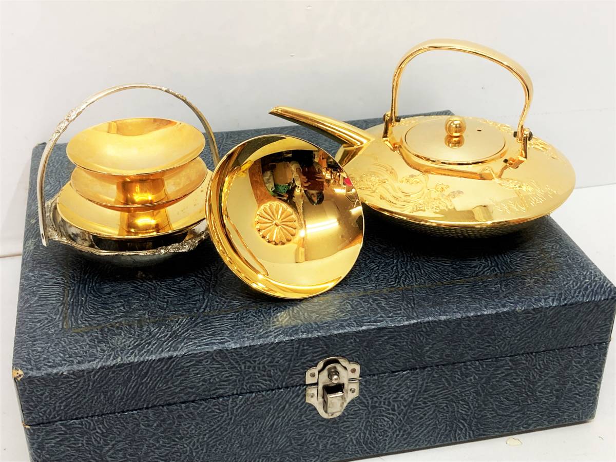 金の屠蘇器セット　金メッキ　銚子　盃　骨董品　アンティーク　お屠蘇　屠蘇器 酒器】24KGP お屠蘇セット 金盃×4 金銚子 鶴 亀 松竹梅 金メッキ 屠蘇