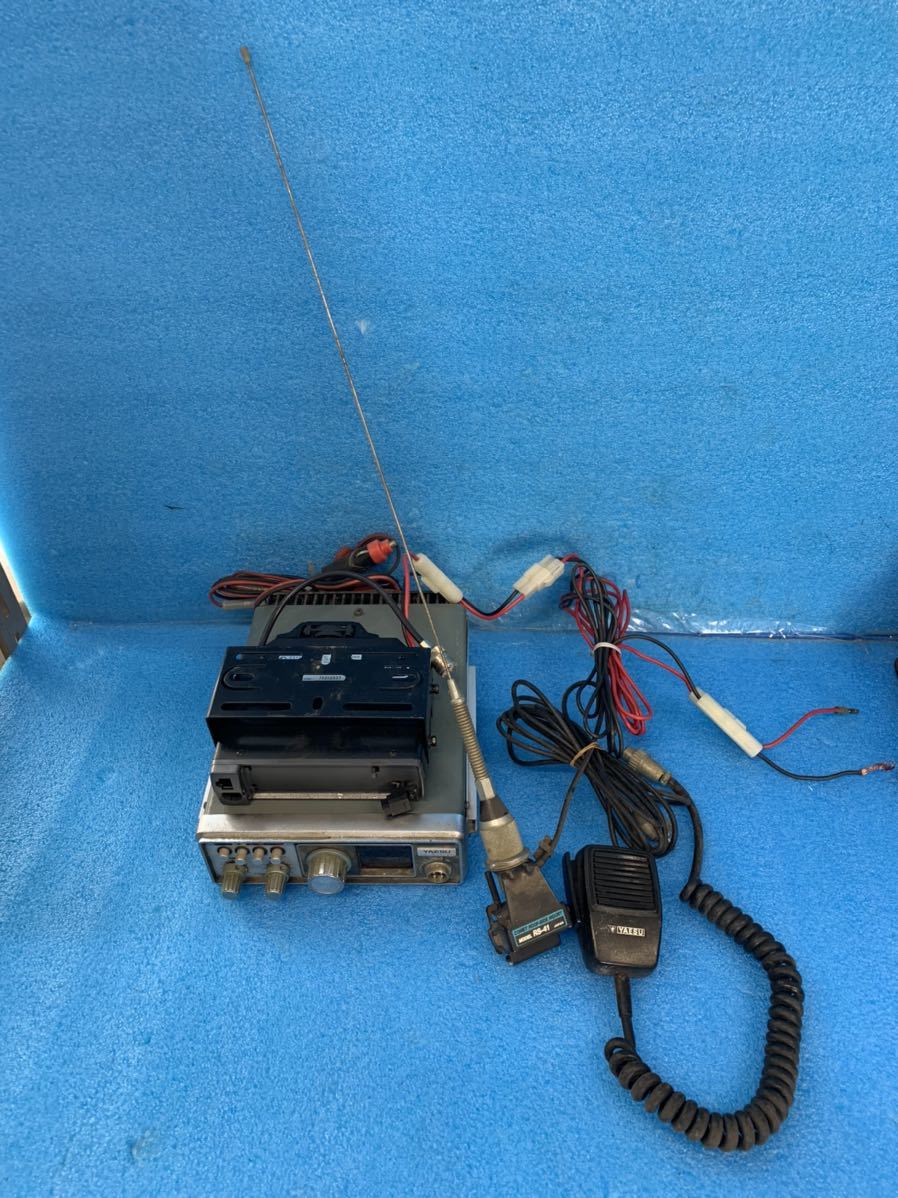 NO.10149.100..YAESO FT-227 / KENWOOD TM-733GS / RS-41 / 無線 機 